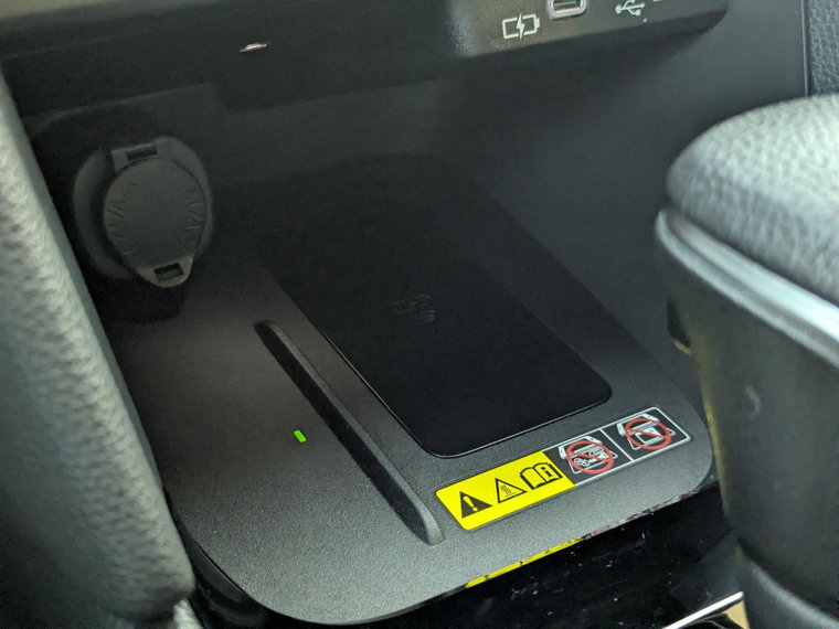 Vehicle Image 32