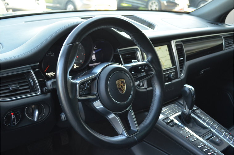 Vehicle Image 41