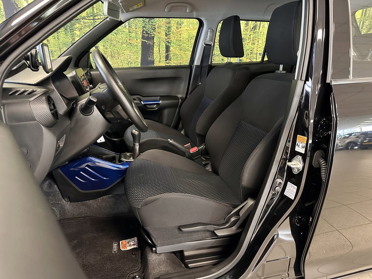 Vehicle Image 21