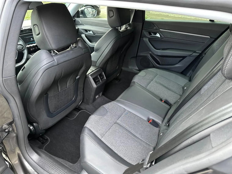 Vehicle Image 34