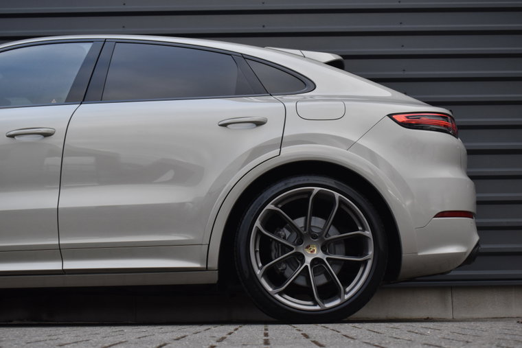 Vehicle Image 35