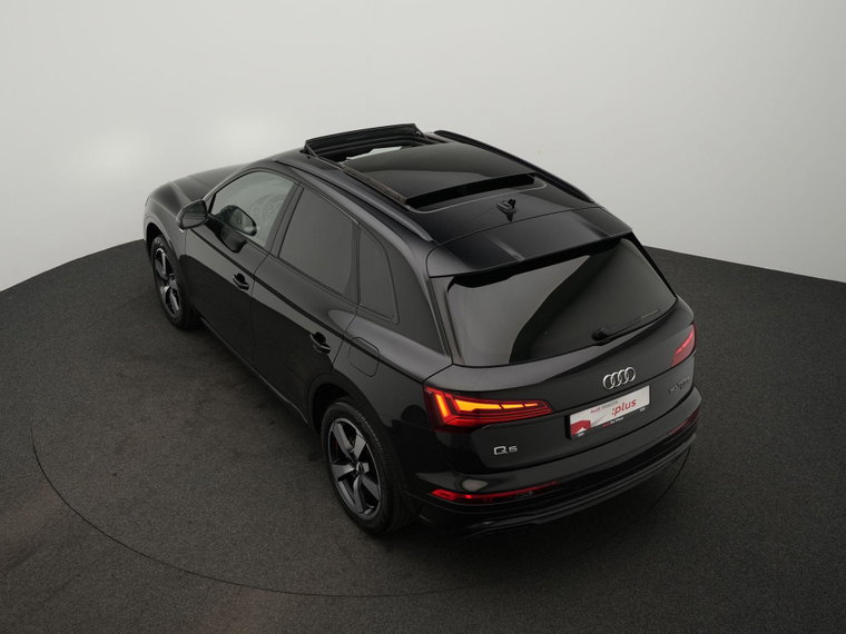 Vehicle Image 35