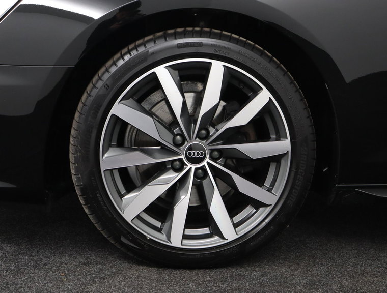 Vehicle Image 21