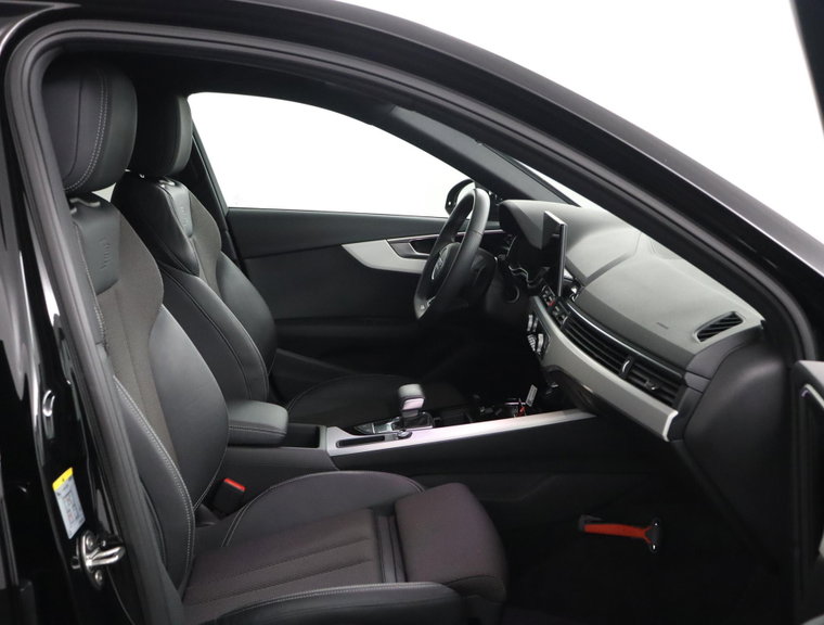 Vehicle Image 41