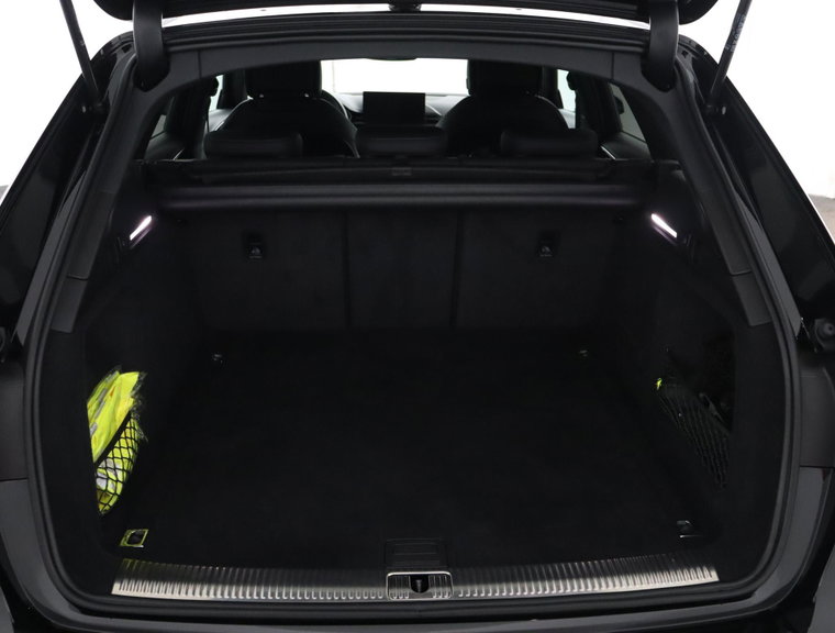 Vehicle Image 43