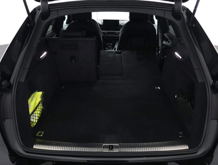Vehicle Image 45