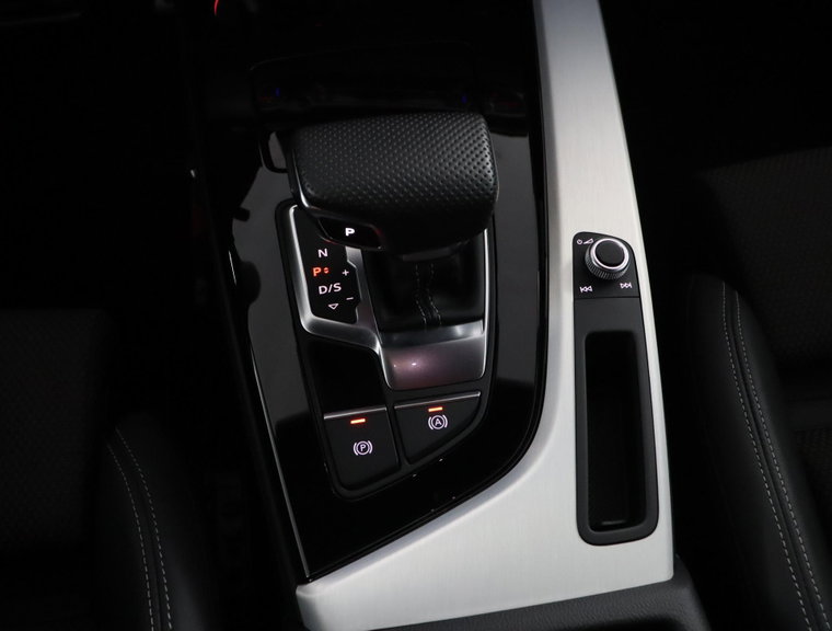 Vehicle Image 47