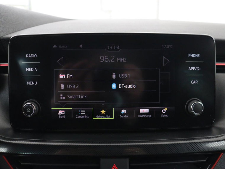 Vehicle Image 18