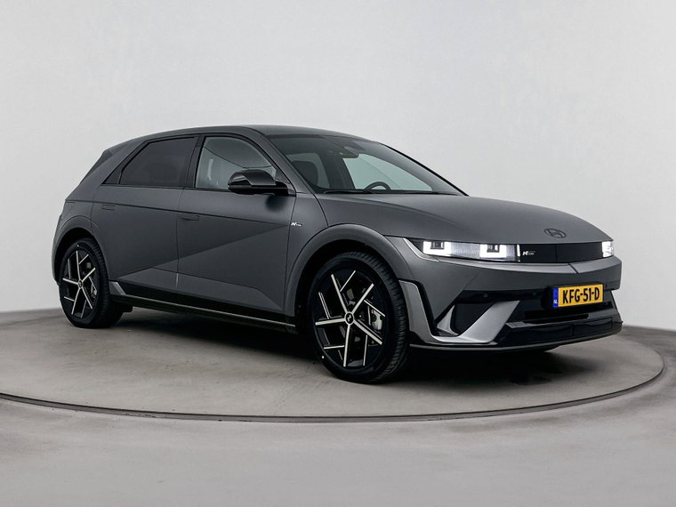 Vehicle Image 7
