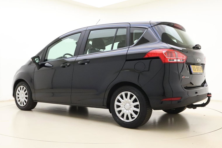 Vehicle Image 14