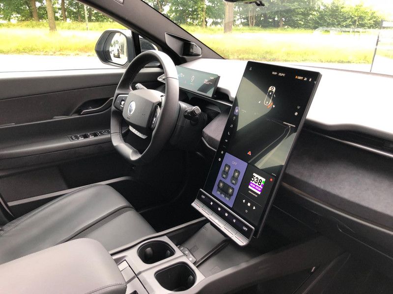Vehicle Image 23