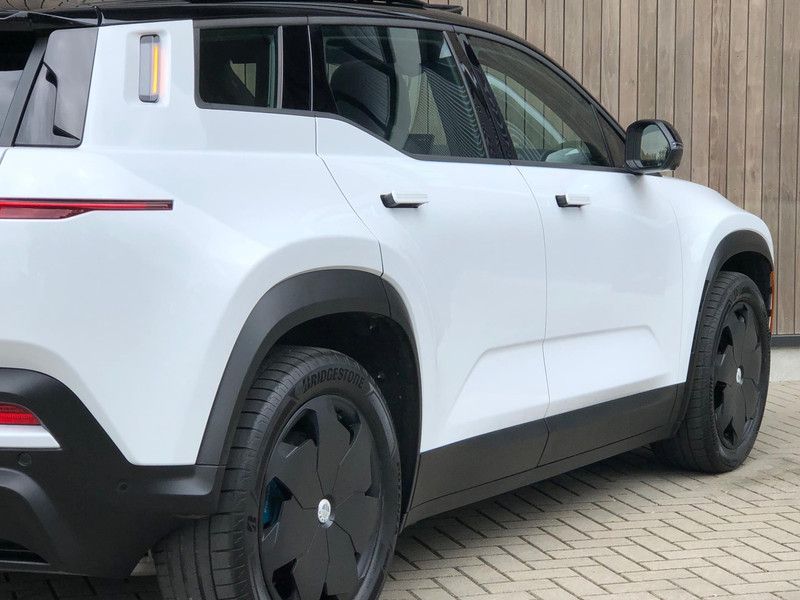 Vehicle Image 39