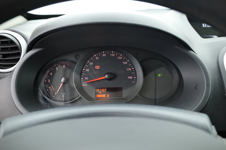 Vehicle Image 13