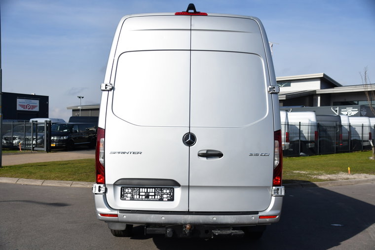 Vehicle Image 34