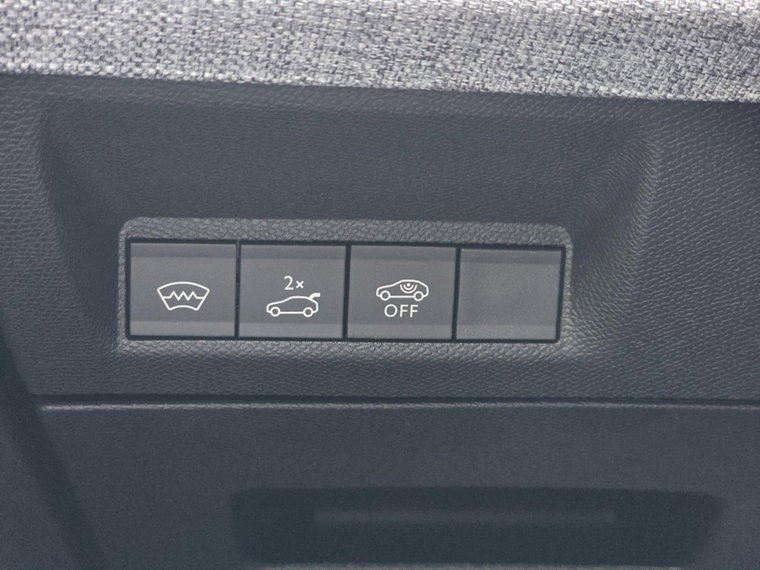 Vehicle Image 27
