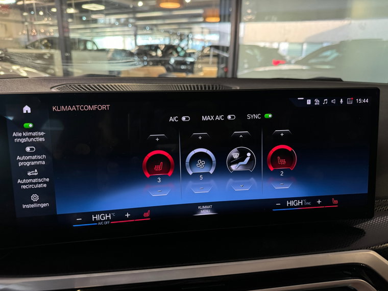 Vehicle Image 36