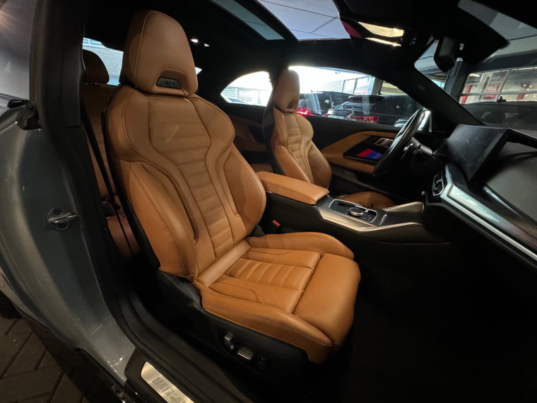 Vehicle Image 39
