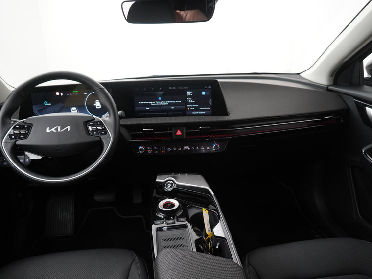 Vehicle Image 37