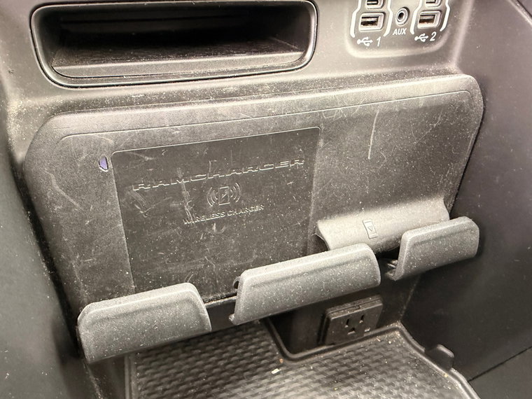 Vehicle Image 35
