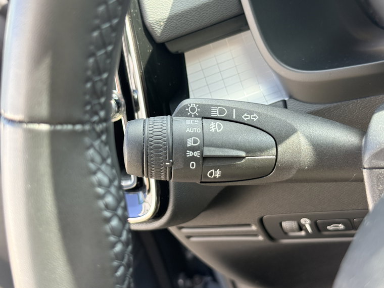 Vehicle Image 24