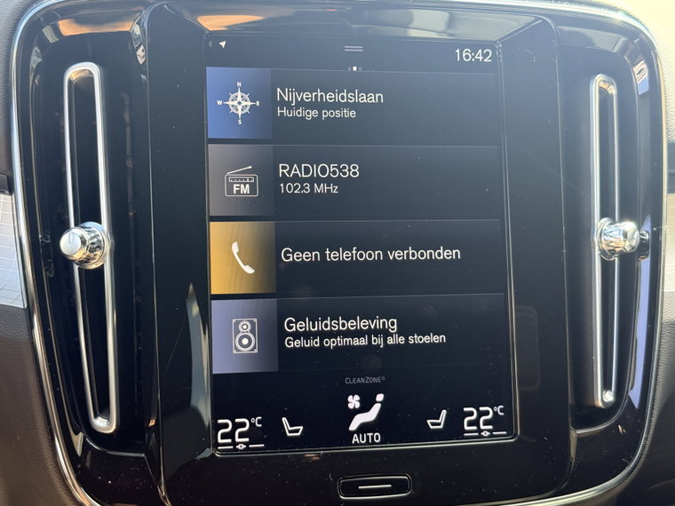 Vehicle Image 37