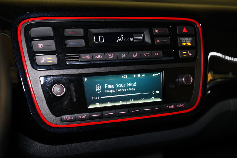 Vehicle Image 14