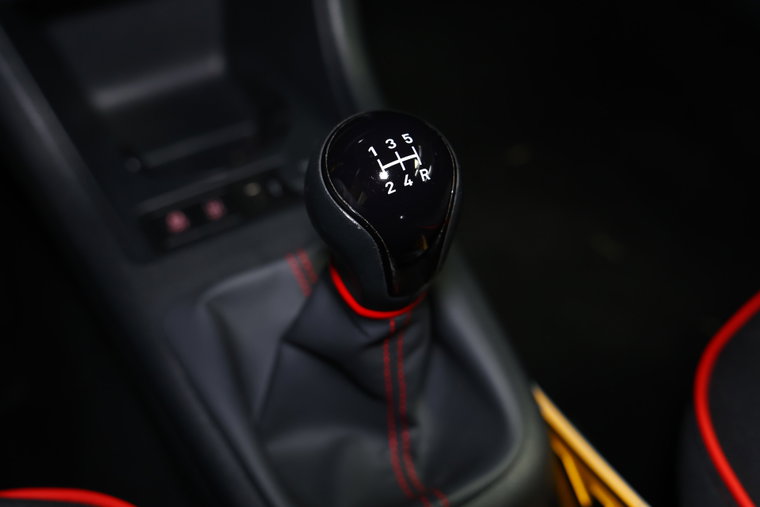 Vehicle Image 16