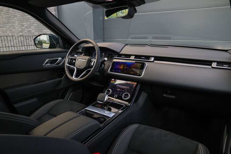 Vehicle Image 22