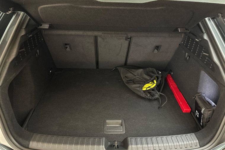Vehicle Image 35