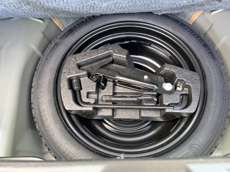 Vehicle Image 37