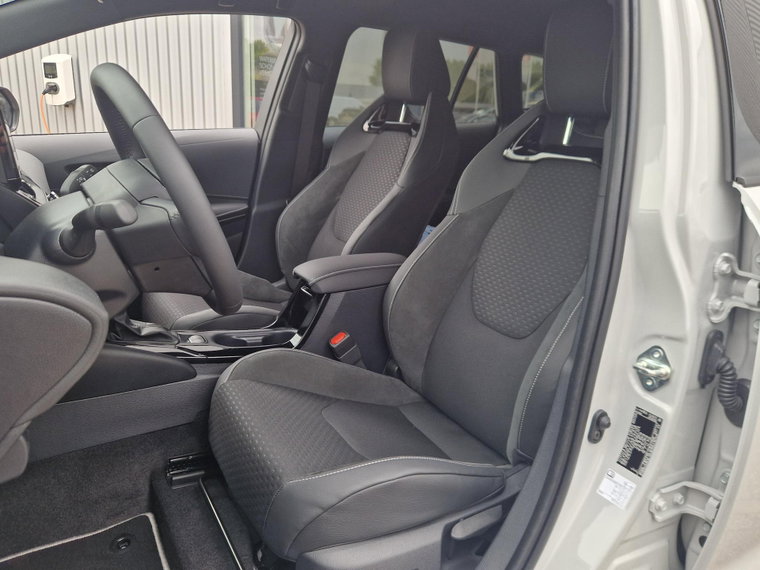 Vehicle Image 14