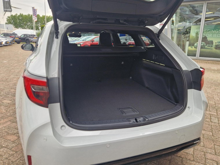 Vehicle Image 11