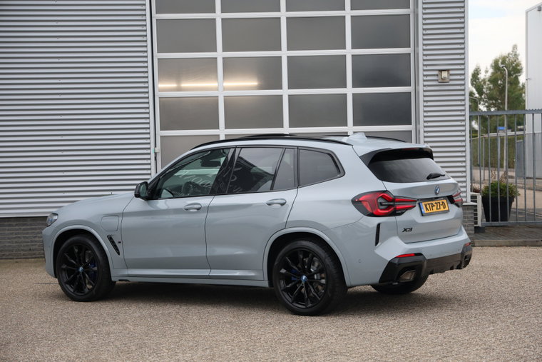 Vehicle Image 31