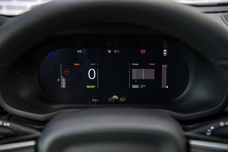 Vehicle Image 12