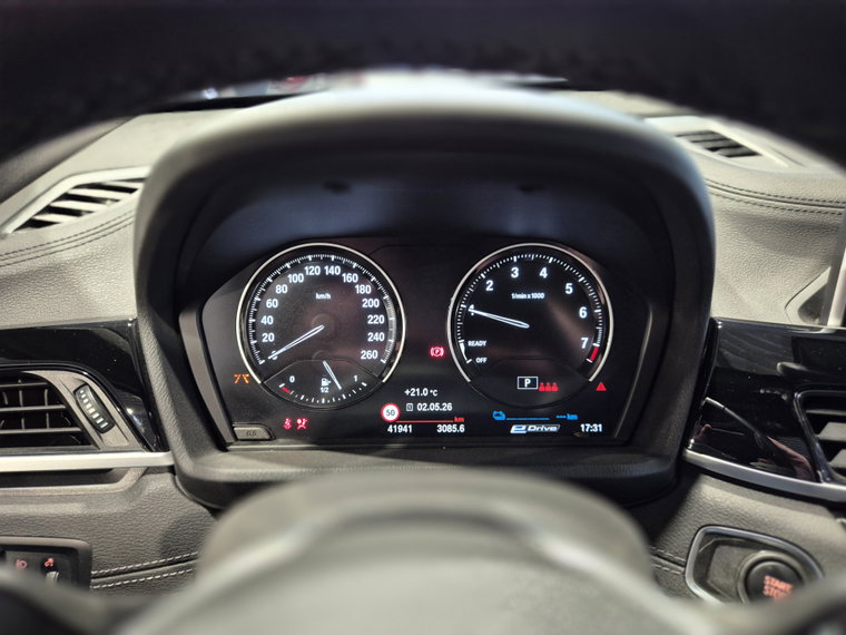 Vehicle Image 37