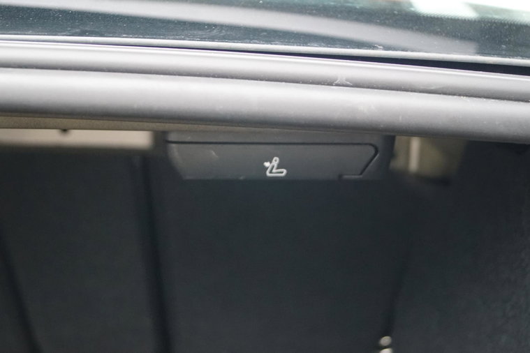 Vehicle Image 33
