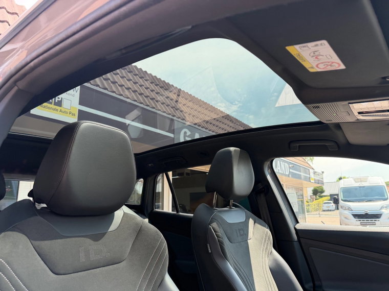 Vehicle Image 39