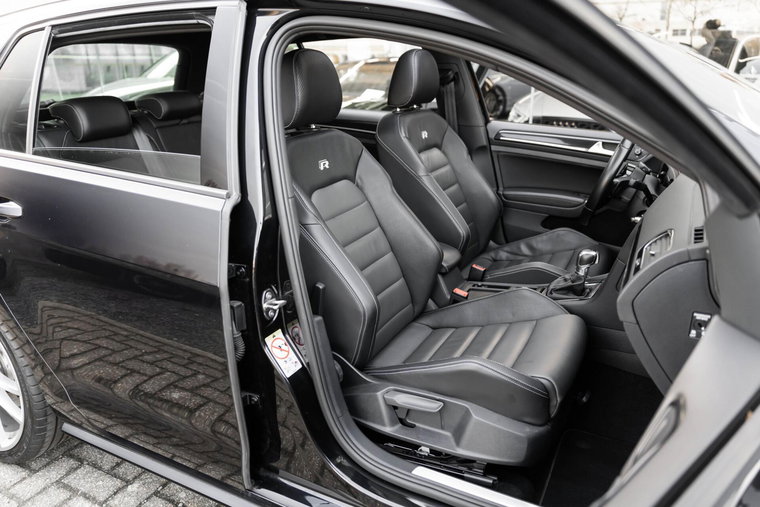 Vehicle Image 18
