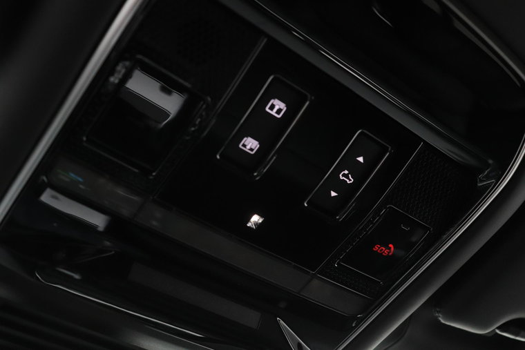 Vehicle Image 35