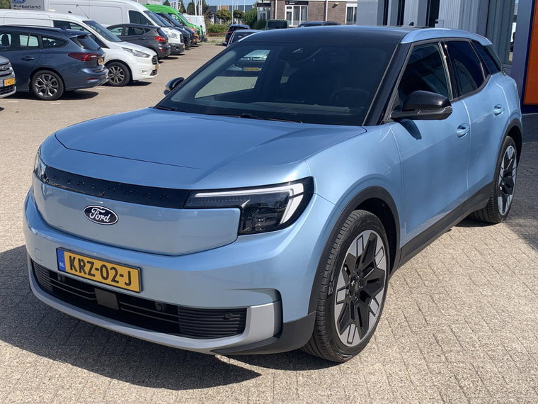 Vehicle Image 4
