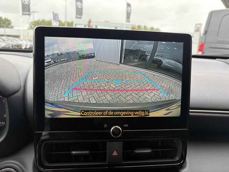 Vehicle Image 22