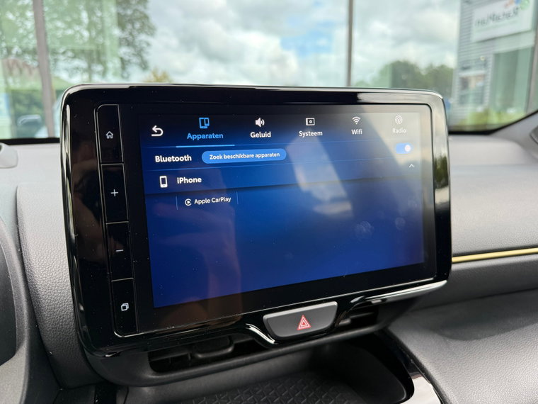 Vehicle Image 22