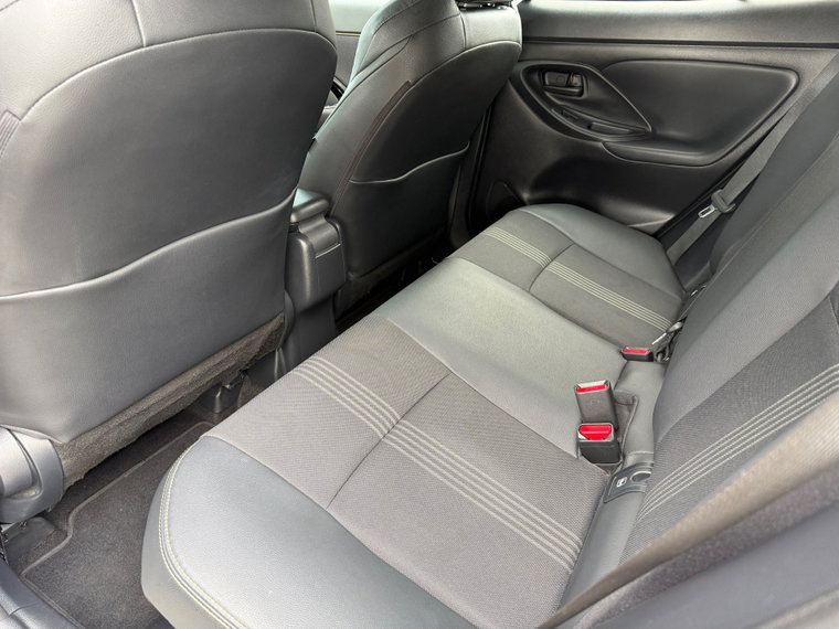 Vehicle Image 33