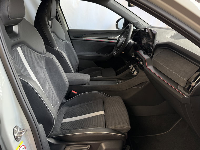 Vehicle Image 31