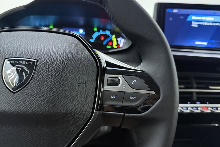 Vehicle Image 22