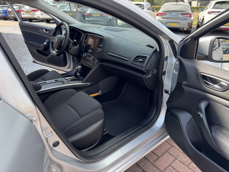 Vehicle Image 27