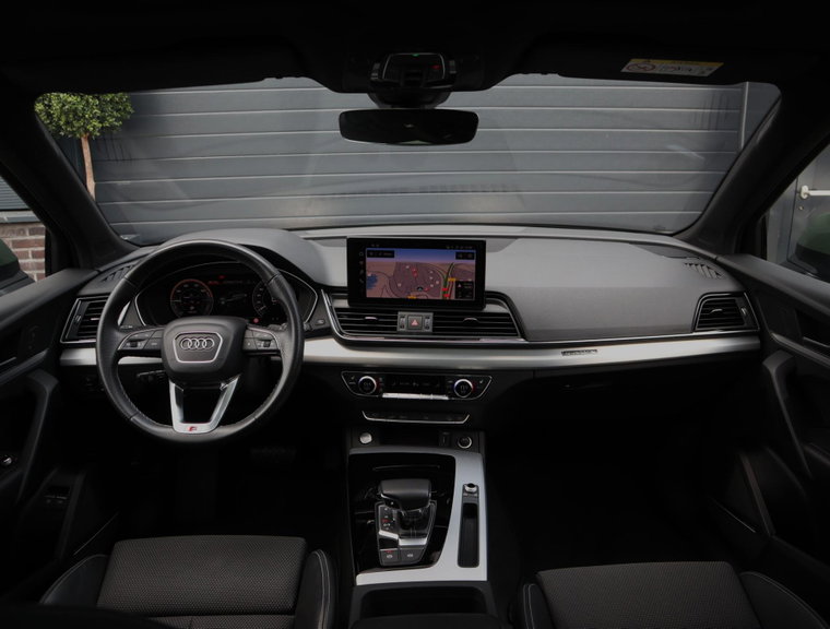 Vehicle Image 35