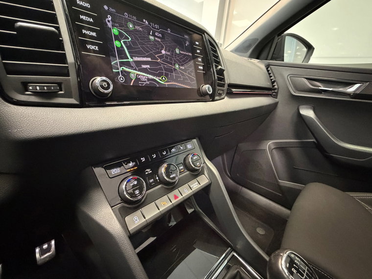 Vehicle Image 35