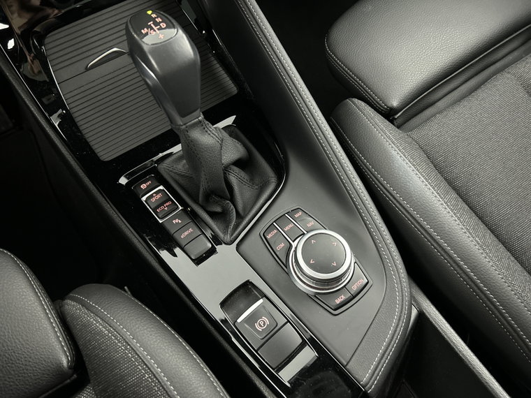 Vehicle Image 27