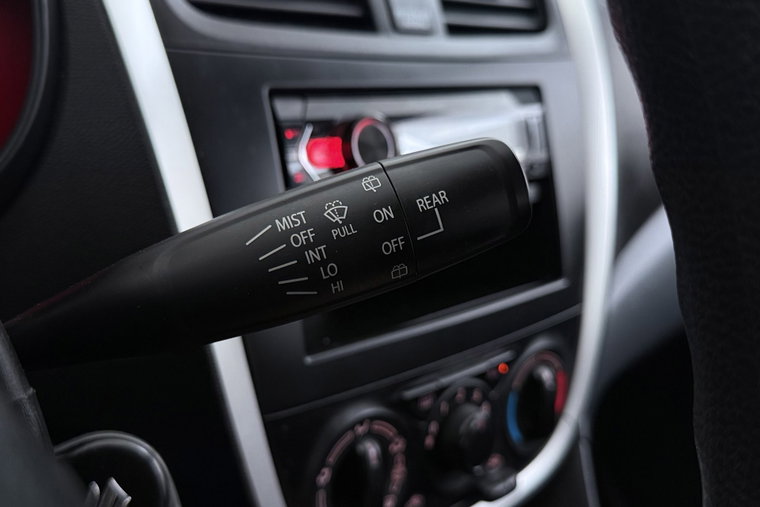 Vehicle Image 23
